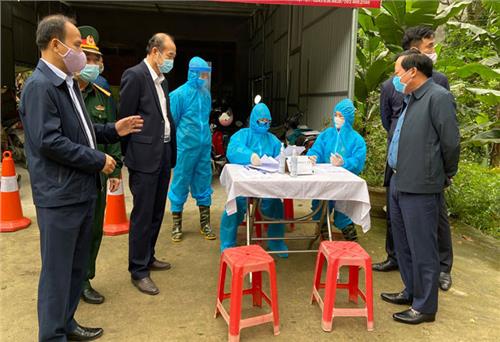 Tăng cường công tác tuyên truyền đi đôi với xử lý vi phạm trong công tác phòng, chống dịch
