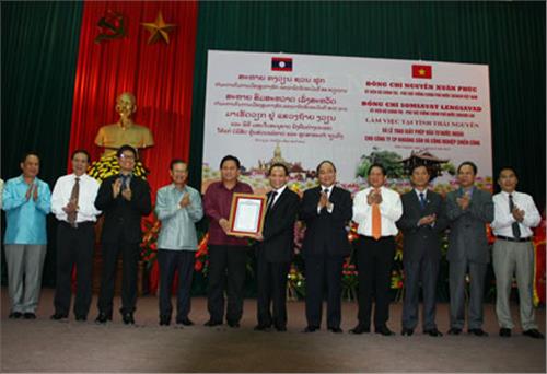 Deputy Prime Ministers of Viet Nam and Laos Visit Thai Nguyen Province