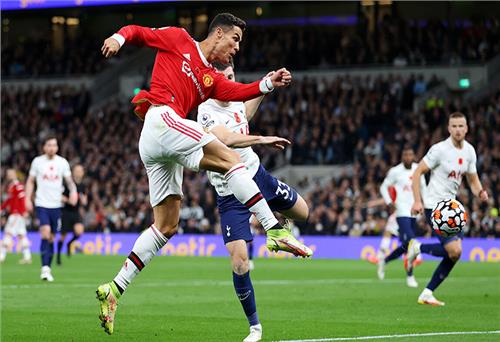 MU hồi sinh nhờ 3 hậu vệ, liệu Solskjaer gắn bó với nó bao lâu?