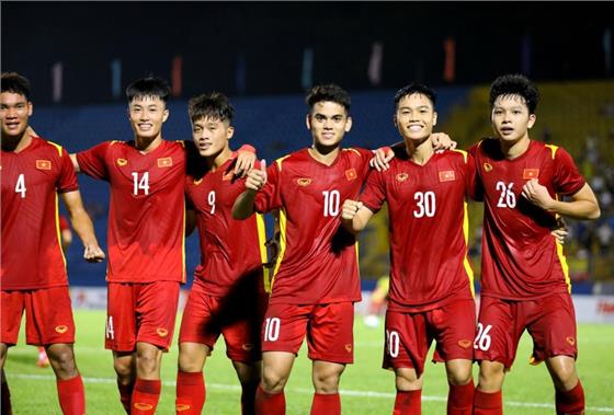 Thắng ngược Malaysia, U19 Việt Nam sớm giành quyền vào chung kết