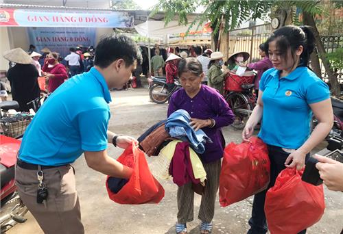 Hơn 10.000 sản phẩm được trao tại “Phiên chợ nghĩa tình”