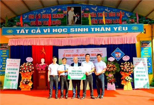 Chính thức khởi động chương trình “Xanh hóa học đường”