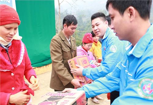 Chàng thanh niên “Thắp lửa” phong trào thiện nguyện