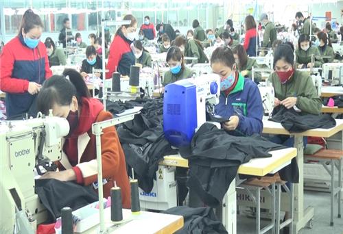 Giá trị sản xuất công nghiệp - tiểu thủ công nghiệp đạt trên 25% kế hoạch