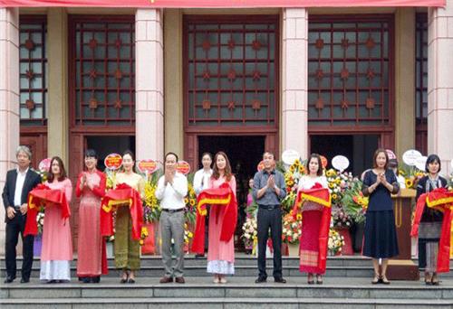 Triển lãm ảnh nghệ thuật “Mảnh ghép thời gian”