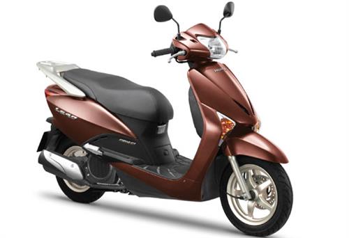 Honda Lead 2011: Thêm tính năng, tăng thêm giá