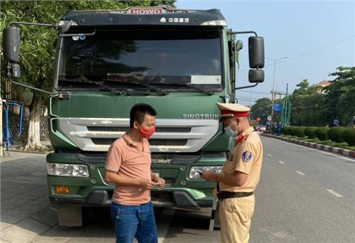 Xe trọng tải lớn vào T.P Thái Nguyên: Từng bước được kiểm soát