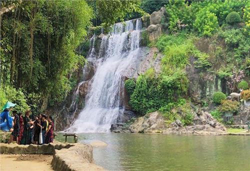 Tạo không gian phát triển mới