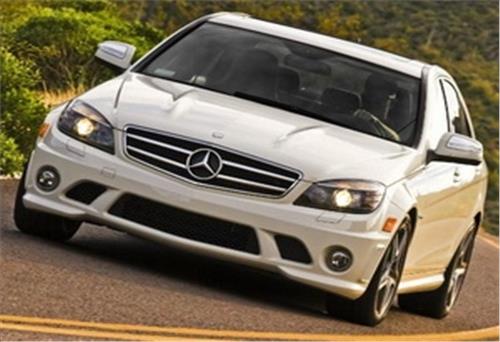 Mỹ điều tra hơn 200.000 xe Mercedes C-Class sedan