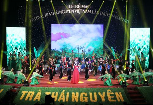 The closing ceremony of the Second Tea Festival, Thai Nguyen – Viet Nam 2013