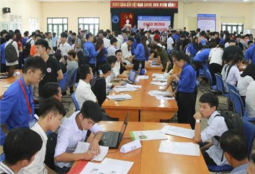 Đã có 500 sinh viên tới nhập học tại Đại học CNTT&TT Thái Nguyên
