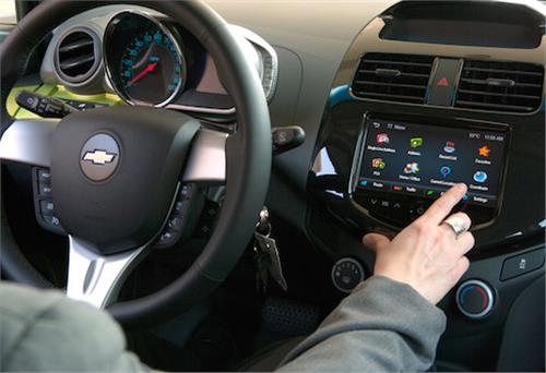 Xe Chevrolet đời 2016 sẽ chạy Android