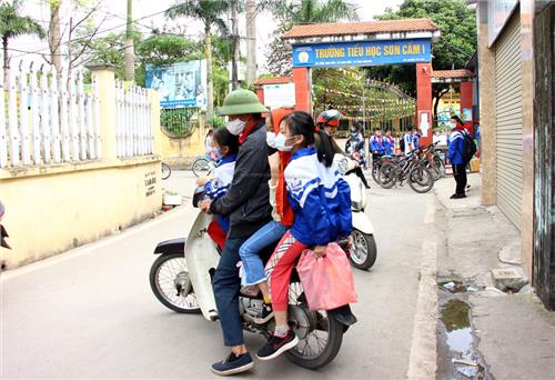 An toàn giao thông cho trẻ - Trách nhiệm từ người lớn (bài 2): “Khoảng trống” trong giáo dục và chế tài xử lý