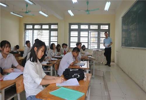 Từ 10-9 thực hiện Chương trình Giáo dục thường xuyên cấp THPT mới