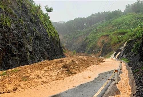 Cảnh báo mưa lớn, lũ quét, sạt lở đất ở khu vực Tây Bắc và Việt Bắc