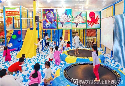 Thiếu khu vui chơi miễn phí cho trẻ