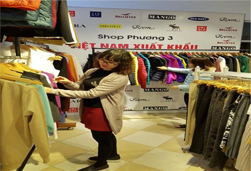 Thị trường quần áo ấm: Hàng Việt chiếm ưu thế