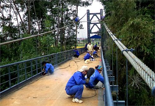 Thông xe kỹ thuật cầu treo Huống Thượng