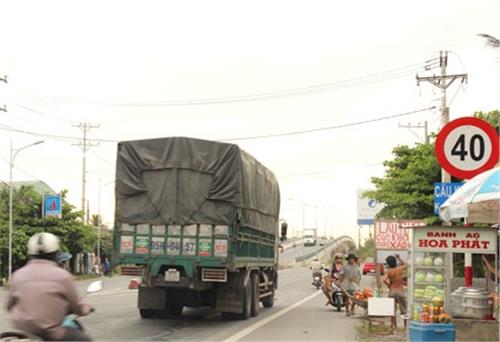 Trước ngày 30-1, hoàn thành điều chỉnh, rà soát biển hạn chế tốc độ dưới 50 km/giờ