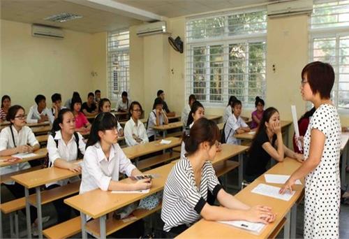Cả nước có 120 hội đồng thi với gần 900 nghìn thí sinh