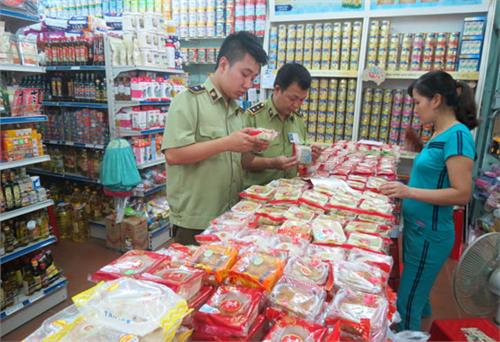 Dạo quanh thị trường phục vụ Tết Trung thu