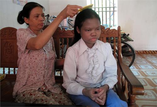 Nghị lực của cô học trò kém may mắn
