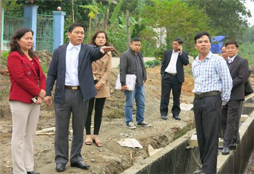 Người cán bộ luôn vì dân