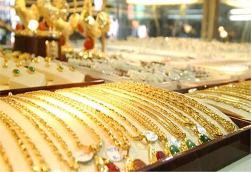 Giá vàng tuột dốc, rời khỏi mốc 36 triệu đồng/lượng
