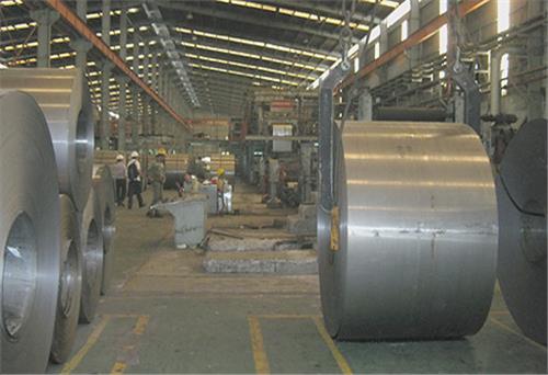 Giá thép tăng, các doanh nghiệp xây dựng lao đao