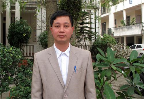 Mỗi giờ lên lớp là một giờ tự thi đua với lòng mình