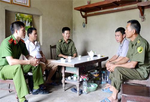 Chiến sĩ công an trong lòng dân