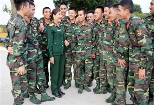 Người mẹ thứ hai của các chiến sĩ trẻ