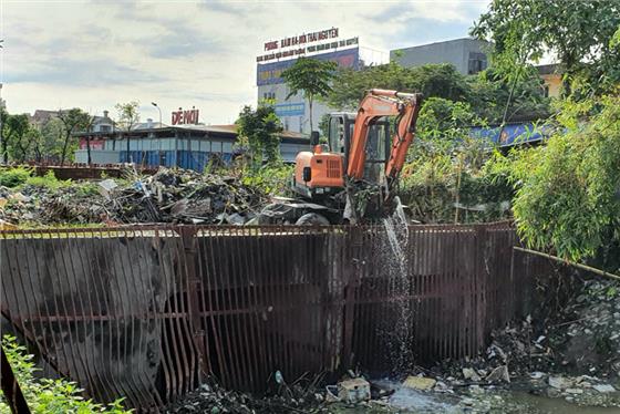 Nạo vét, khơi thông dòng chảy hạn chế ngập úng tại khu vực trung tâm T.P Thái Nguyên