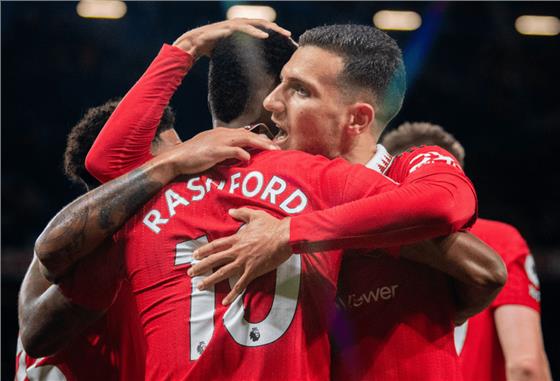 Quỷ đỏ xuất sắc đánh bại Liverpool