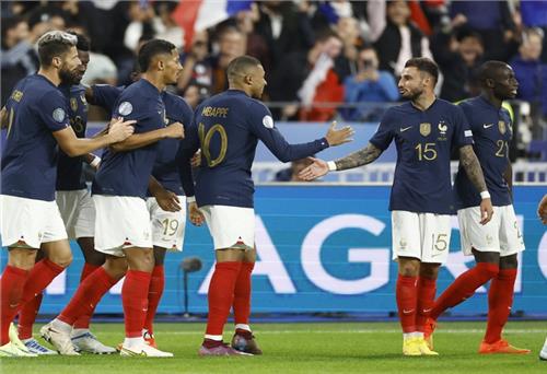 Mbappe tỏa sáng trong trận thắng của tuyển Pháp