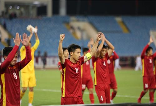 Đội tuyển Việt Nam xếp ở vị trí 97 thế giới và thứ 17 châu Á