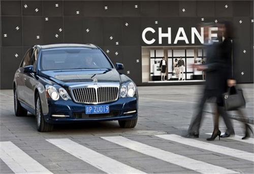 Maybach 57 và 62 phiên bản cải tiến trình làng
