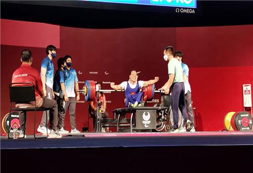 Đô cử Lê Văn Công giành Huy chương bạc tại Paralympic Tokyo 2020