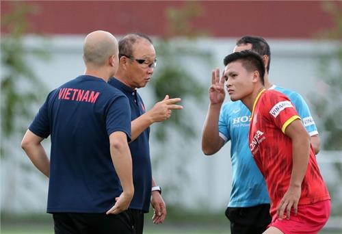 Tiền vệ Quang Hải: Tuyển Việt Nam sẽ thi đấu 1 trận cống hiến dành tặng người hâm mộ