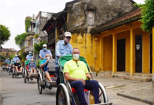 Đề nghị các địa phương triển khai công tác chuẩn bị mở cửa lại hoạt động du lịch