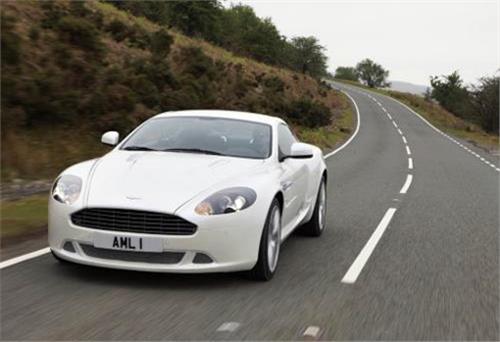 Aston Martin DB9 bản nâng cấp lần đầu xuất hiện