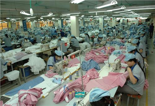 Áp lực và kỳ vọng xuất khẩu