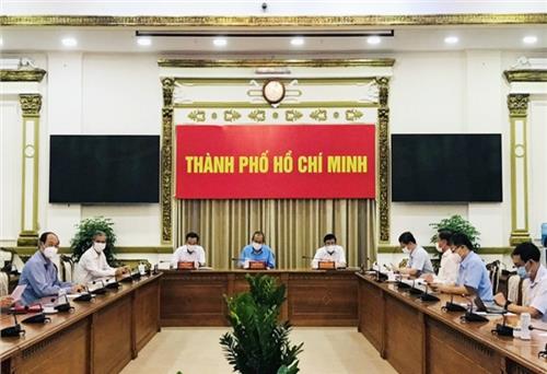 T.P Hồ Chí Minh dốc toàn lực để ngăn chặn COVID-19