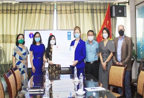 UNDP cung cấp hơn 1.500 bộ sinh phẩm xét nghiệm RT PCR cho Việt Nam