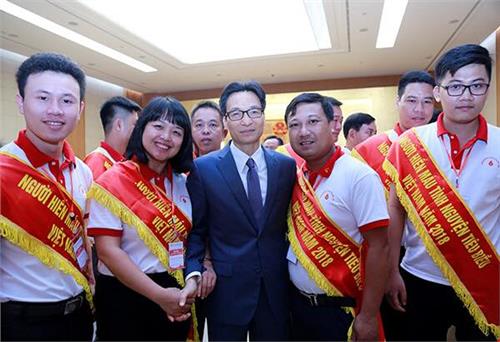 Chàng sinh viên 18 lần hiến máu