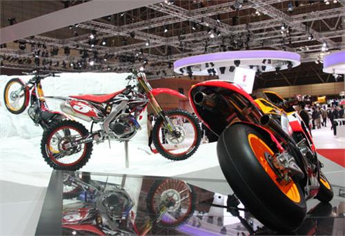 Nhập khẩu xe máy giảm mạnh