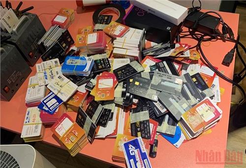 Bắt nhóm 15 đối tượng thu thập, mua bán trái phép thông tin tài khoản ngân hàng