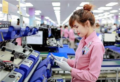 Samsung, Apple giảm sản lượng điện thoại năm 2022 do e ngại rủi ro