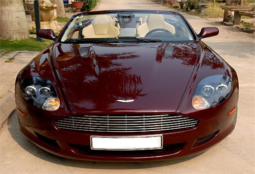 Siêu xe Aston Martin ở Hà Nội