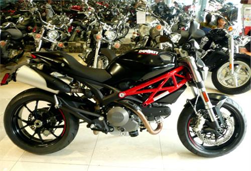 Ducati Monster 796 ABS 2012 về Việt Nam